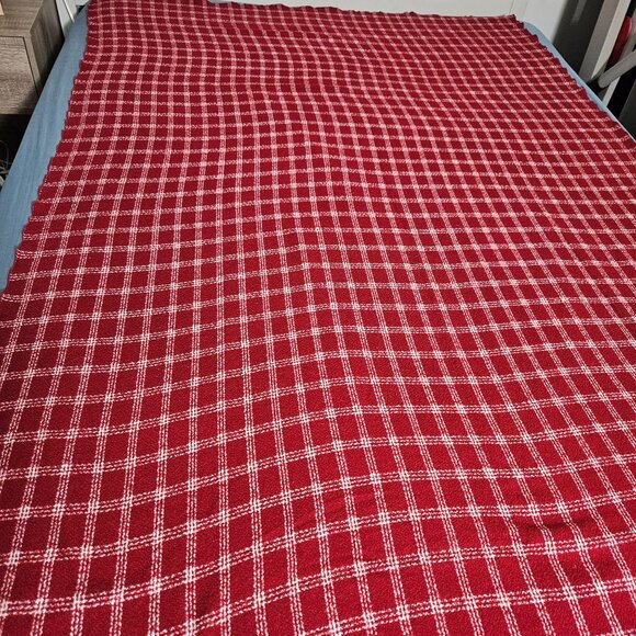 Cashmere Blend Blanket Spread Throw Red White Plaid Stadium Picnic Camp 85"x55" - Picture 3 of 8